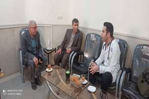 برپایی میز خدمت شبکه بهداشت و درمان در فرمانداری شهرستان به مناسبت هفته دولت